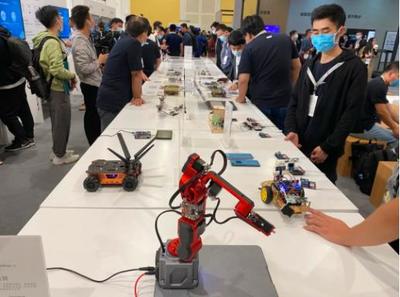 華為多元布局 鴻蒙賦能千行百業(yè)，從工業(yè)場景到智能家居的生態(tài)延伸